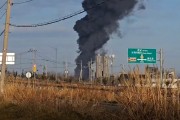 韩国一客机着陆时撞墙起火 已致23人死伤 韩国一客机着陆时撞墙起火 已致23人死伤