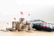 理解基金费用结构如何影响投资收益？