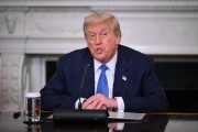 特朗普在NBC采访回应寄给爱泼斯坦贺信的争议：问题已翻篇