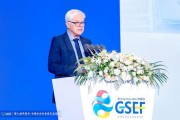 Detlef Zuehlke:数据将像石油一样珍贵,应制定标准以免被误用滥用 Detlef Zuehlke:数据将像石油一样珍贵,应制定标准以免被误用滥用
